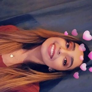 Meet your Posher, Julissa